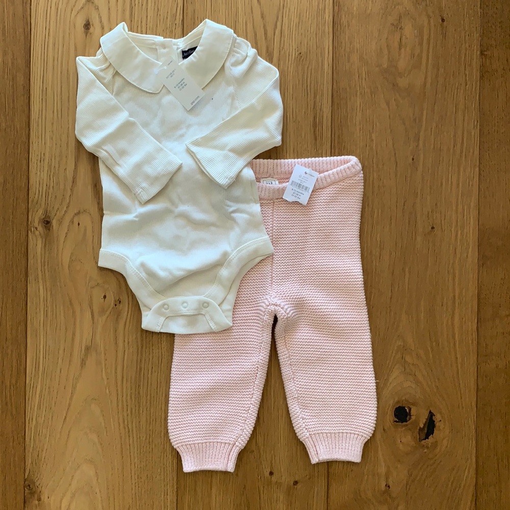 Baby Gap 6-12 months onsie & pants